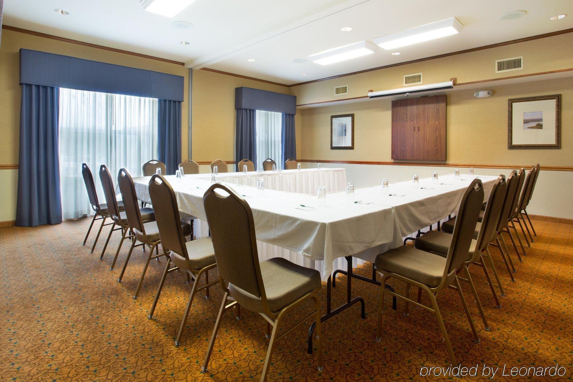 Country Inn & Suites By Radisson, Pineville, La Perniagaan gambar